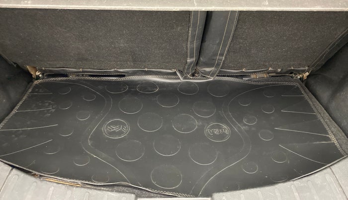2014 Maruti Wagon R 1.0 VXI, Petrol, Manual, 90,433 km, Boot Inside
