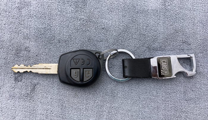 2018 Maruti Swift VXI AMT D, Petrol, Automatic, 25,412 km, Key Close Up