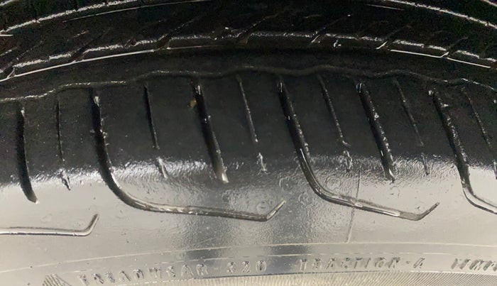 2024 Tata NEXON SMART+ SUNROOF 1.2 PETROL, Petrol, Manual, 21,501 km, Left Front Tyre Tread