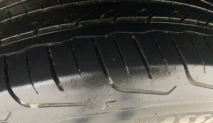 2024 Tata NEXON SMART+ SUNROOF 1.2 PETROL, Petrol, Manual, 21,501 km, Left Rear Tyre Tread