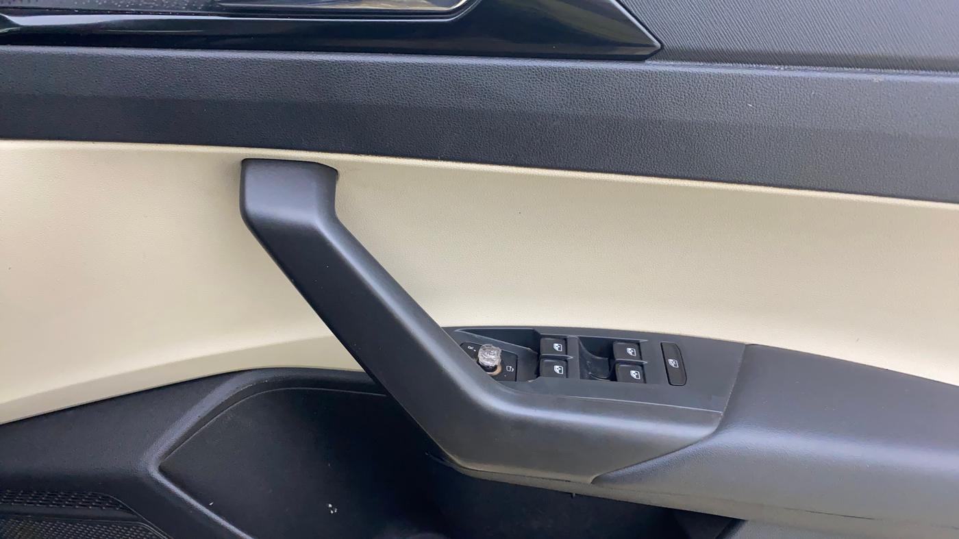 2023 Skoda SLAVIA STYLE 1.0L TSI AT, Petrol, Automatic, 55,024 km, Driver Side Door Panels Control
