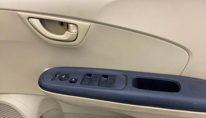 2015 Honda Amaze 1.2L I-VTEC S, Petrol, Manual, 42,502 km, Driver Side Door Panels Control