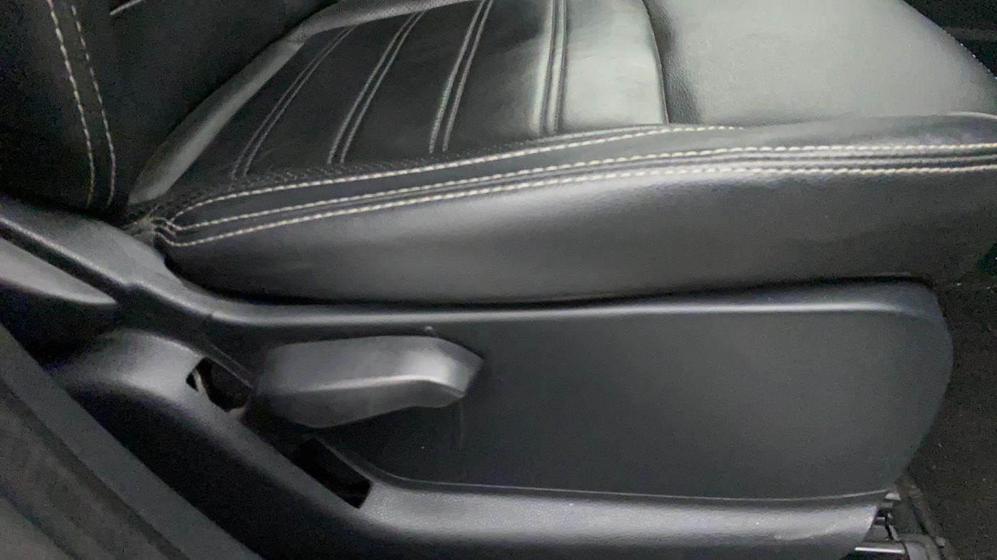 2019 Ford Ecosport TITANIUM + 1.5L PETROL AT, Petrol, Automatic, 23,206 km, Driver Side Adjustment Panel