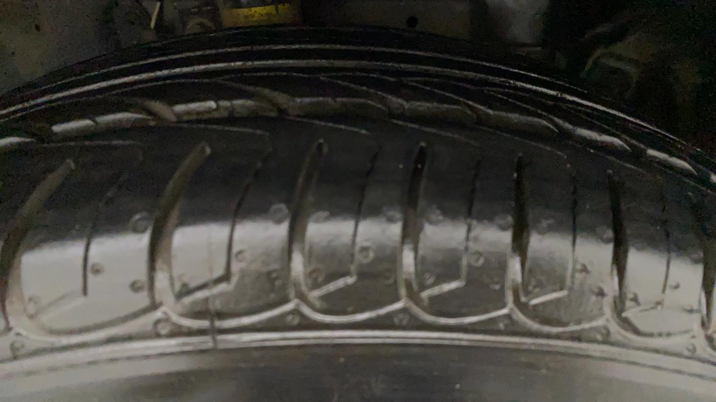 2019 Ford Ecosport TITANIUM + 1.5L PETROL AT, Petrol, Automatic, 23,206 km, Right Front Tyre Tread