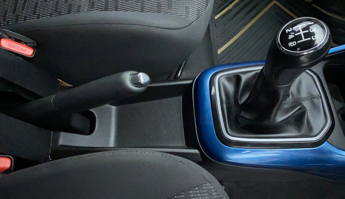 2017 Maruti IGNIS DELTA 1.2 K12, Petrol, Manual, 21,105 km, Gear Lever