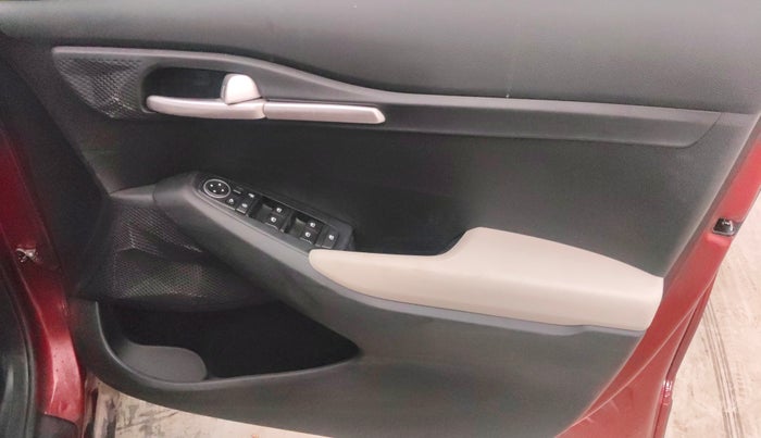 2022 KIA SELTOS HTK PLUS 1.5 DIESEL IMT, Diesel, Manual, 44,882 km, Driver Side Door Panels Control