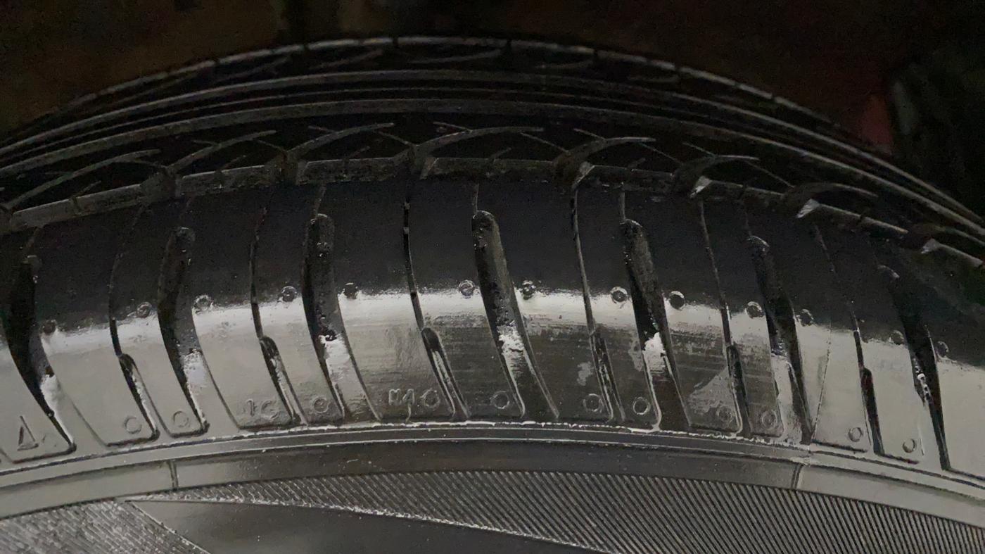 2010 Hyundai i20 MAGNA 1.2, Petrol, Manual, 62,822 km, Right Front Tyre Tread