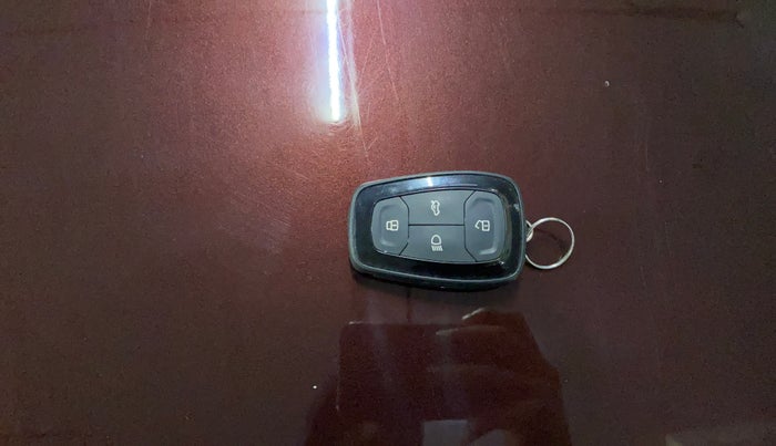 2021 Tata TIGOR XZA PLUS PETROL, Petrol, Automatic, 66,737 km, Key Close Up