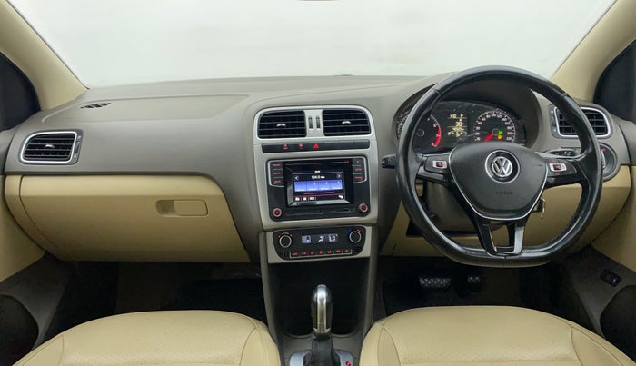 2017 Volkswagen Vento HIGHLINE 1.2 TSI AT, Petrol, Automatic, 42,535 km, Dashboard