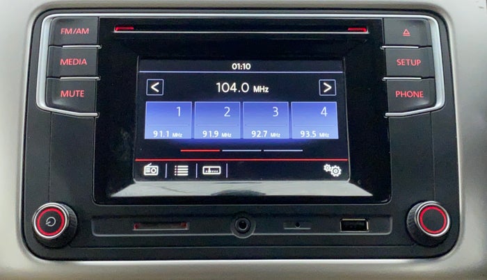 2017 Volkswagen Vento HIGHLINE 1.2 TSI AT, Petrol, Automatic, 42,535 km, Infotainment System