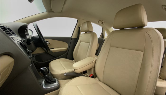 2017 Volkswagen Vento HIGHLINE 1.2 TSI AT, Petrol, Automatic, 42,535 km, Right Side Front Door Cabin