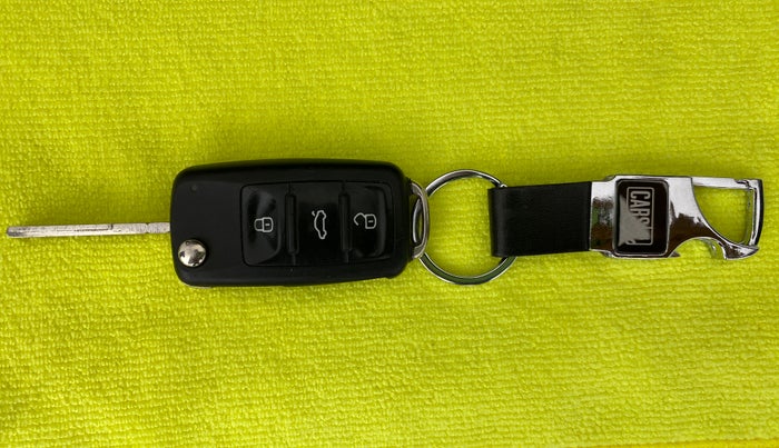 2018 Volkswagen Polo COMFORTLINE 1.0 PETROL, Petrol, Manual, 27,368 km, Key Close Up