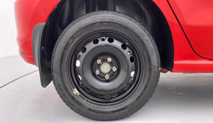 2018 Volkswagen Polo COMFORTLINE 1.0 PETROL, Petrol, Manual, 27,368 km, Right Rear Wheel