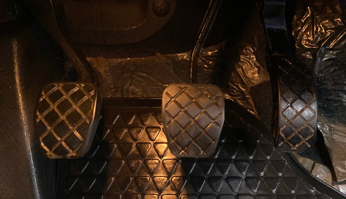 2018 Volkswagen Polo COMFORTLINE 1.0 PETROL, Petrol, Manual, 27,368 km, Pedals