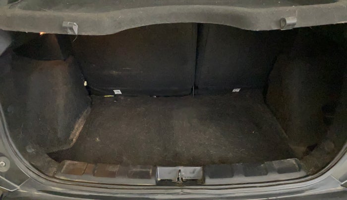 2022 Tata NEXON XZ PLUS (HS) PETROL, Petrol, Manual, 83,410 km, Boot Inside