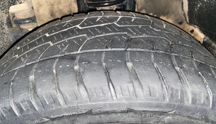 2022 Mahindra BOLERO NEO N 8, Diesel, Manual, 62,908 km, Left Front Tyre Tread