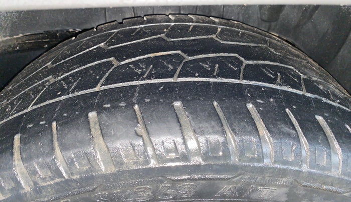 2022 Mahindra BOLERO NEO N 8, Diesel, Manual, 62,908 km, Left Rear Tyre Tread