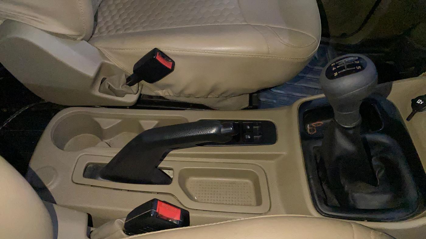 2022 Mahindra BOLERO NEO N 8, Diesel, Manual, 62,908 km, Gear Lever