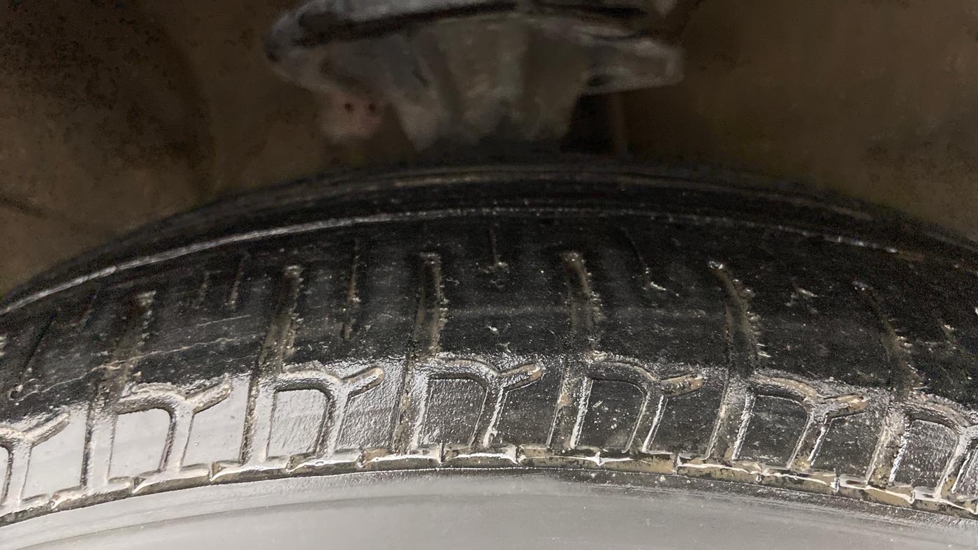 2010 Hyundai i10 MAGNA 1.2, Petrol, Manual, 83,958 km, Right Front Tyre Tread
