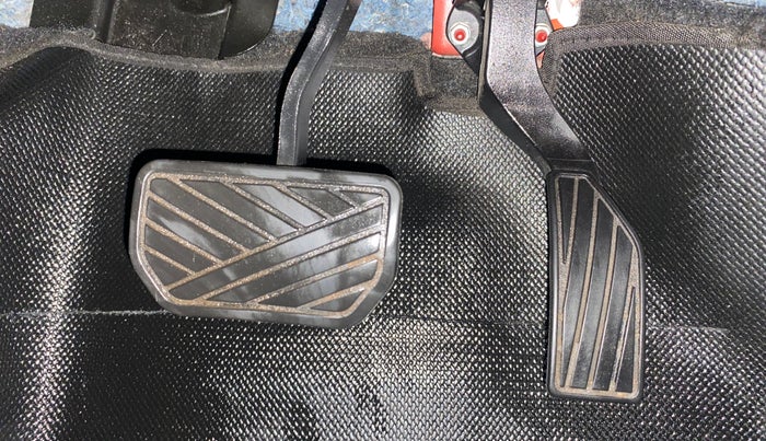 2023 Maruti BREZZA ZXI AT SMART HYBRID, Petrol, Automatic, 76,509 km, Pedals