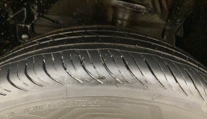 2023 Maruti BREZZA ZXI AT SMART HYBRID, Petrol, Automatic, 76,509 km, Left Front Tyre Tread