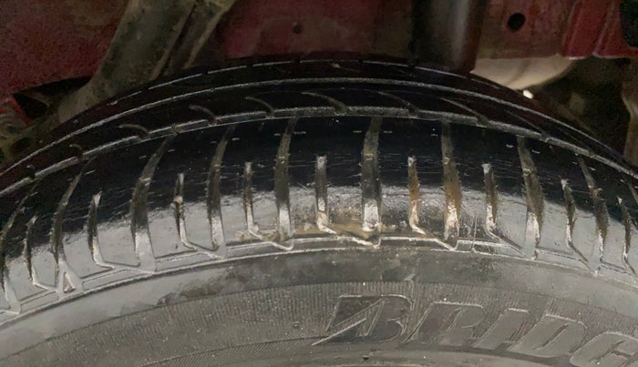 2018 Mahindra KUV 100 NXT K8 P 6 STR, Petrol, Manual, 45,274 km, Left Rear Tyre Tread