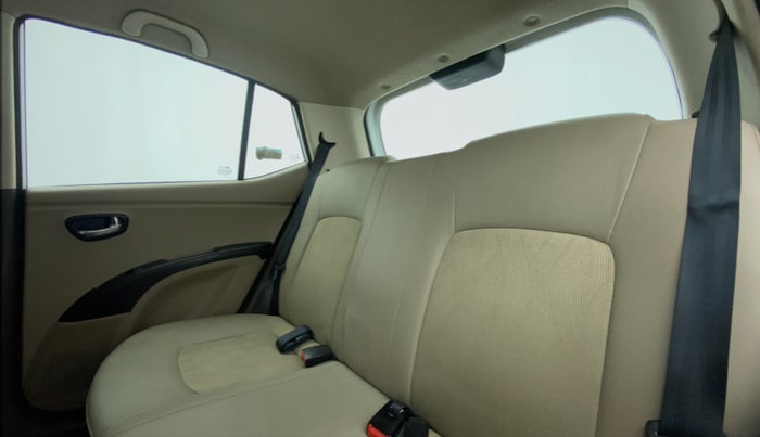 2012 Hyundai i10 MAGNA 1.2, Petrol, Manual, 30,779 km, Right Side Rear Door Cabin