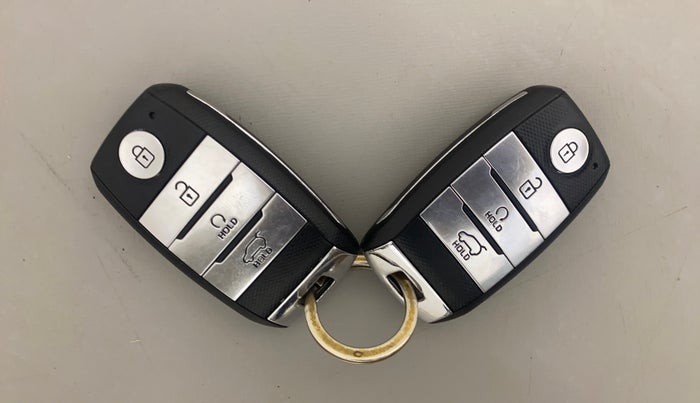 2021 KIA SONET GTX PLUS 1.0 DCT, Petrol, Automatic, 30,535 km, Key Close Up