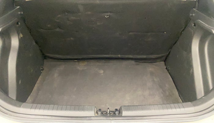 2019 Hyundai Elite i20 MAGNA PLUS 1.2, Petrol, Manual, 85,325 km, Boot Inside