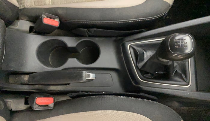 2019 Hyundai Elite i20 MAGNA PLUS 1.2, Petrol, Manual, 85,325 km, Gear Lever