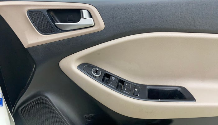 2019 Hyundai Elite i20 MAGNA PLUS 1.2, Petrol, Manual, 85,325 km, Driver Side Door Panels Control