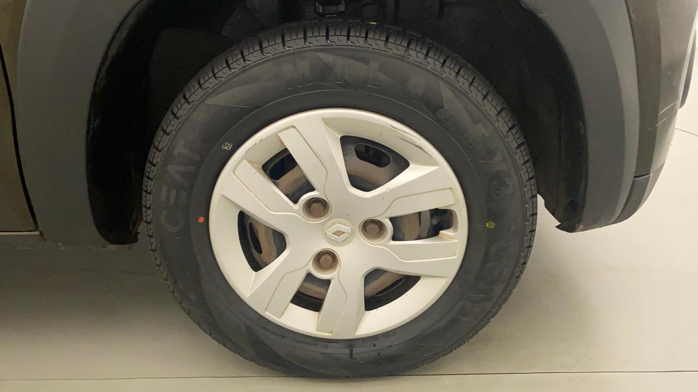 2016 Renault Kwid RXT 1.0, Petrol, Manual, 18,982 km, Right Front Wheel
