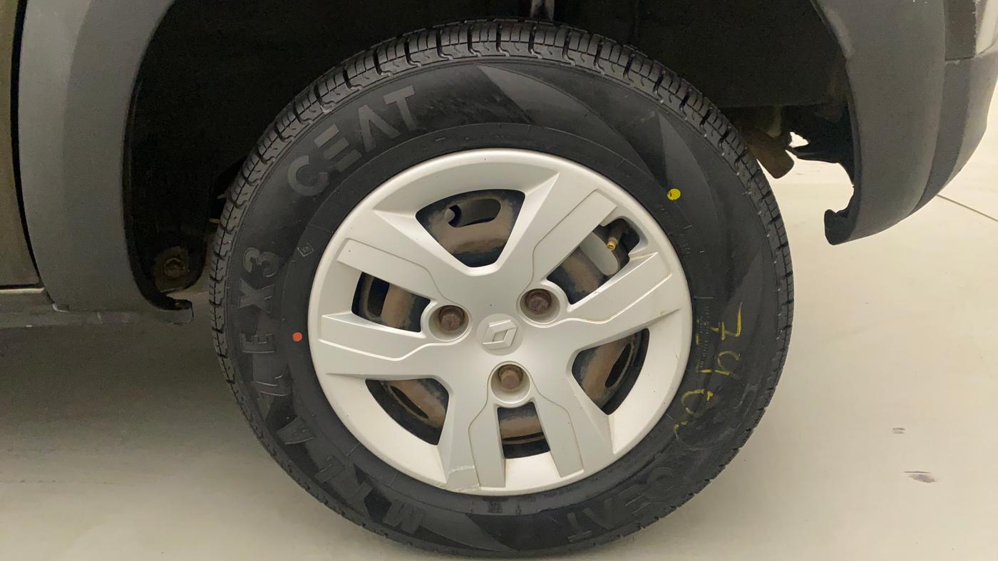 2016 Renault Kwid RXT 1.0, Petrol, Manual, 18,982 km, Left Rear Wheel