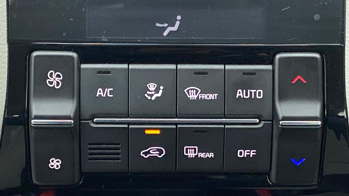 2022 KIA SONET HTX 1.5D MT AE , Diesel, Manual, 2,755 km, Automatic Climate Control