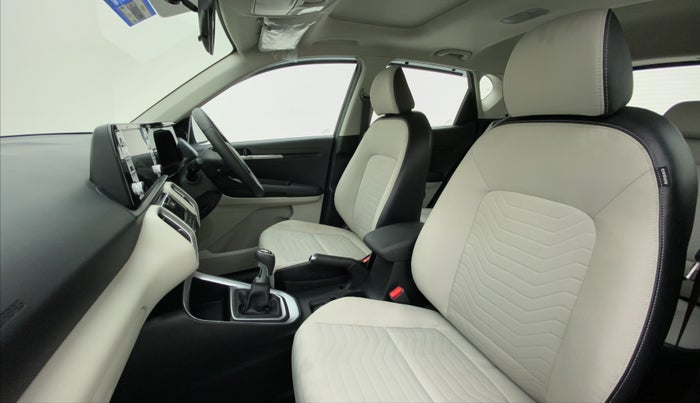 2022 KIA SONET HTX 1.5D MT AE , Diesel, Manual, 2,755 km, Right Side Front Door Cabin