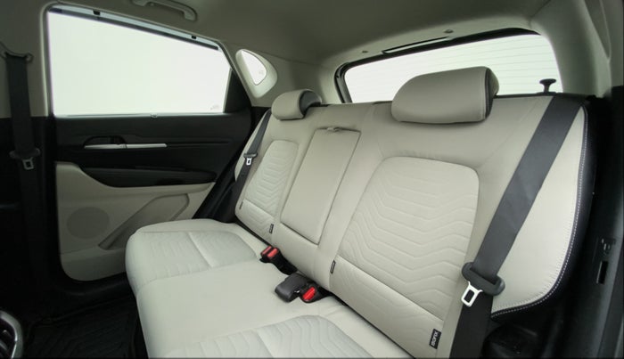 2022 KIA SONET HTX 1.5D MT AE , Diesel, Manual, 2,755 km, Right Side Rear Door Cabin