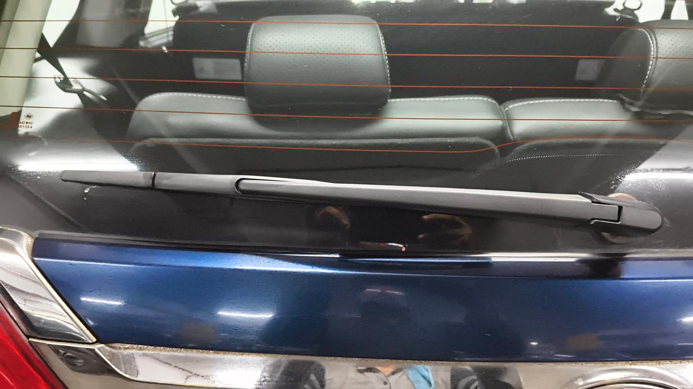 2017 Tata Hexa XT 4X2 7 STR, Diesel, Manual, 1,38,339 km, Rear Wiper