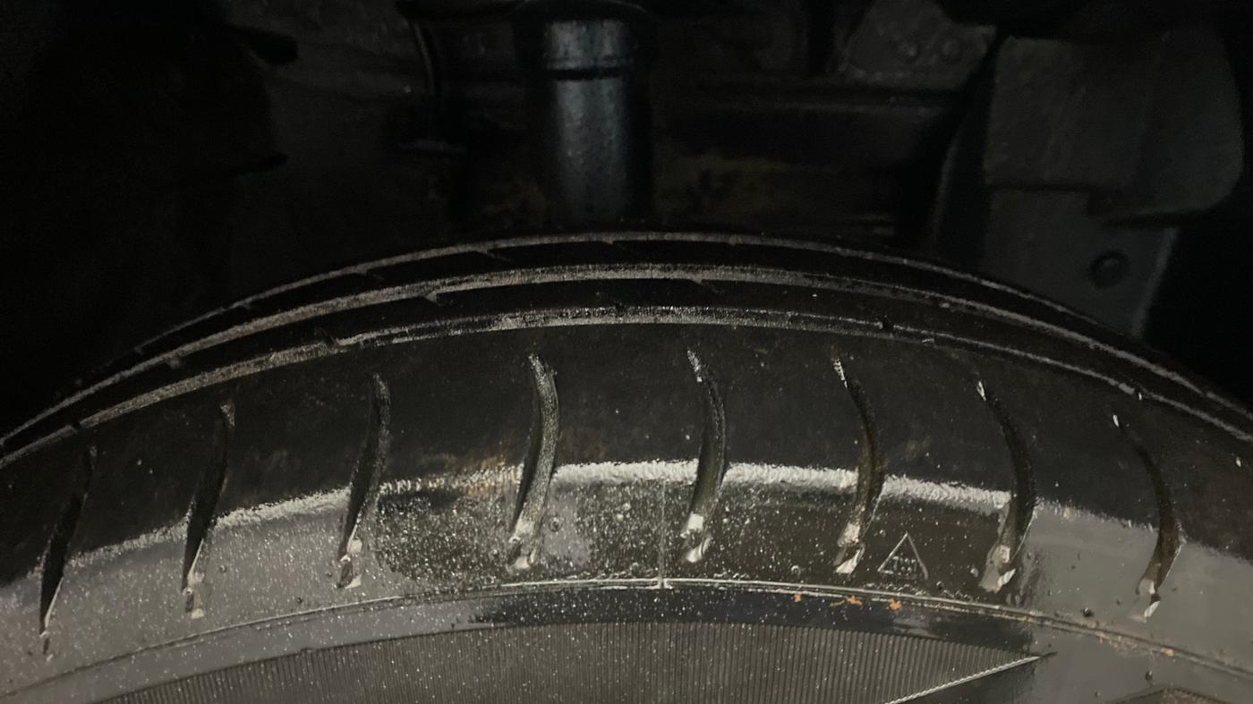 2016 Nissan Micra Active XL, Petrol, Manual, 61,899 km, Right Front Tyre Tread