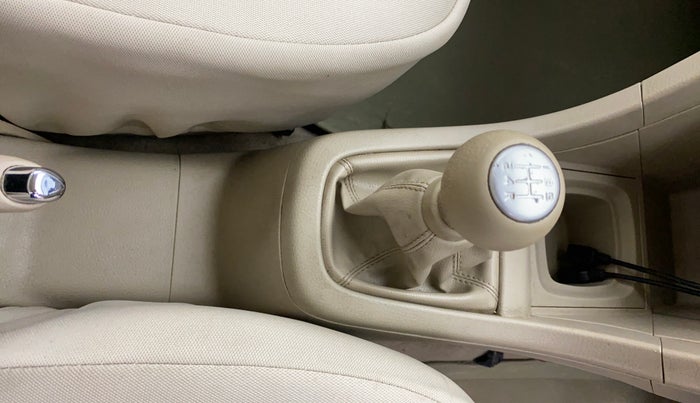 2015 Maruti Ertiga VXI, Petrol, Manual, 73,458 km, Gear Lever