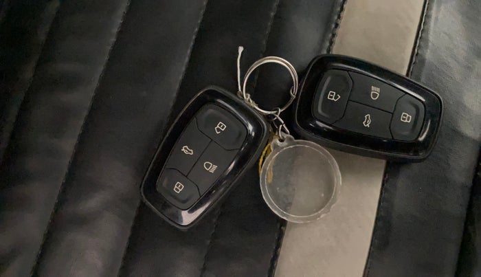 2021 Tata NEXON XZ PLUS (O) PETROL, Petrol, Manual, 81,940 km, Key Close Up