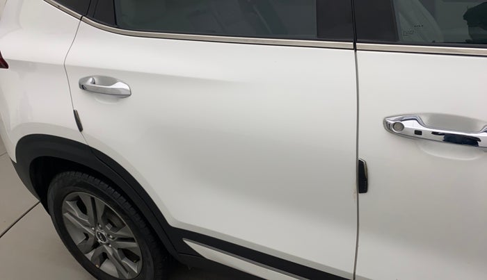 2022 KIA SELTOS HTX 1.5 PETROL, Petrol, Manual, 18,975 km, Right rear door - Minor scratches