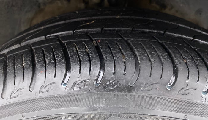 2019 Ford New Figo 1.2 TITANIUM, Petrol, Manual, 12,073 km, Right Front Tyre Tread