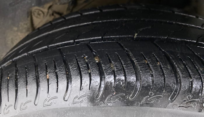 2019 Ford New Figo 1.2 TITANIUM, Petrol, Manual, 12,073 km, Left Rear Tyre Tread