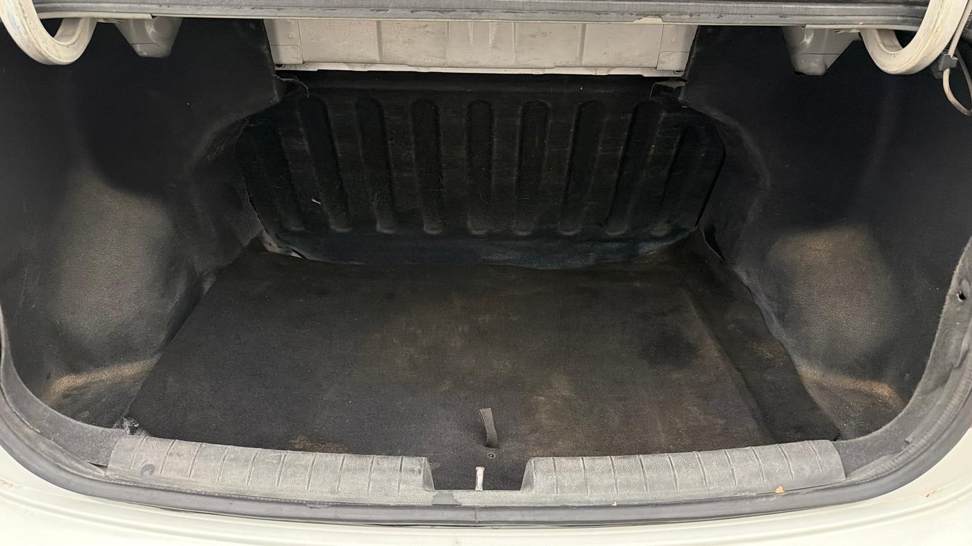 2014 Hyundai Xcent SX 1.2 (O), Petrol, Manual, 1,17,664 km, Boot Inside