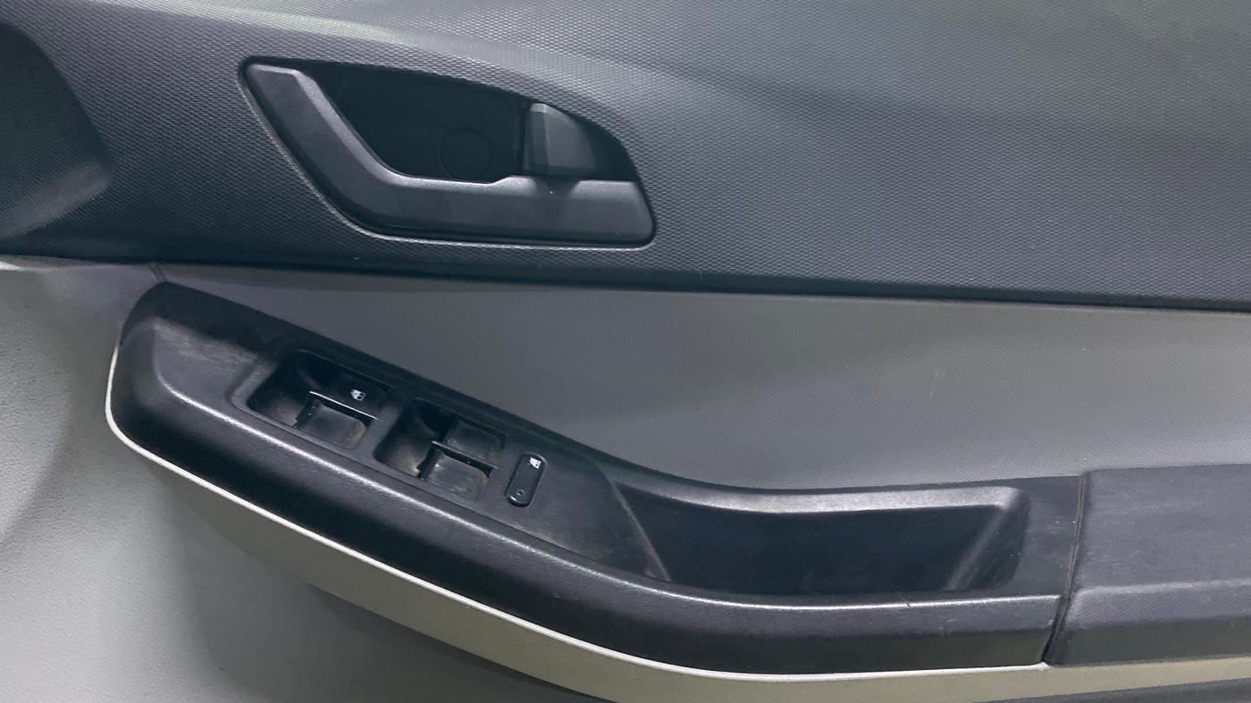 2020 Tata Tiago XT PETROL, Petrol, Manual, 35,203 km, Driver Side Door Panels Control