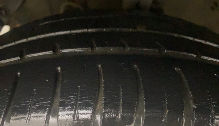 2015 Hyundai Grand i10 ASTA AT 1.2 KAPPA VTVT, Petrol, Automatic, 61,350 km, Left Front Tyre Tread