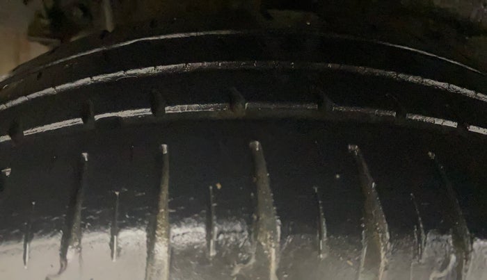 2015 Hyundai Grand i10 ASTA AT 1.2 KAPPA VTVT, Petrol, Automatic, 61,350 km, Right Rear Tyre Tread