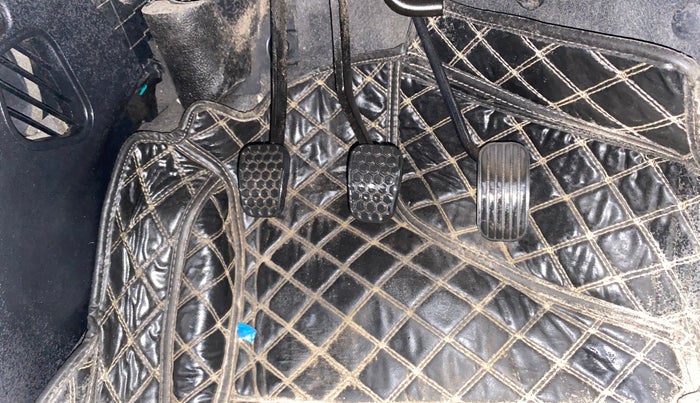 2022 Tata Tiago XT CNG, CNG, Manual, 30,092 km, Pedals