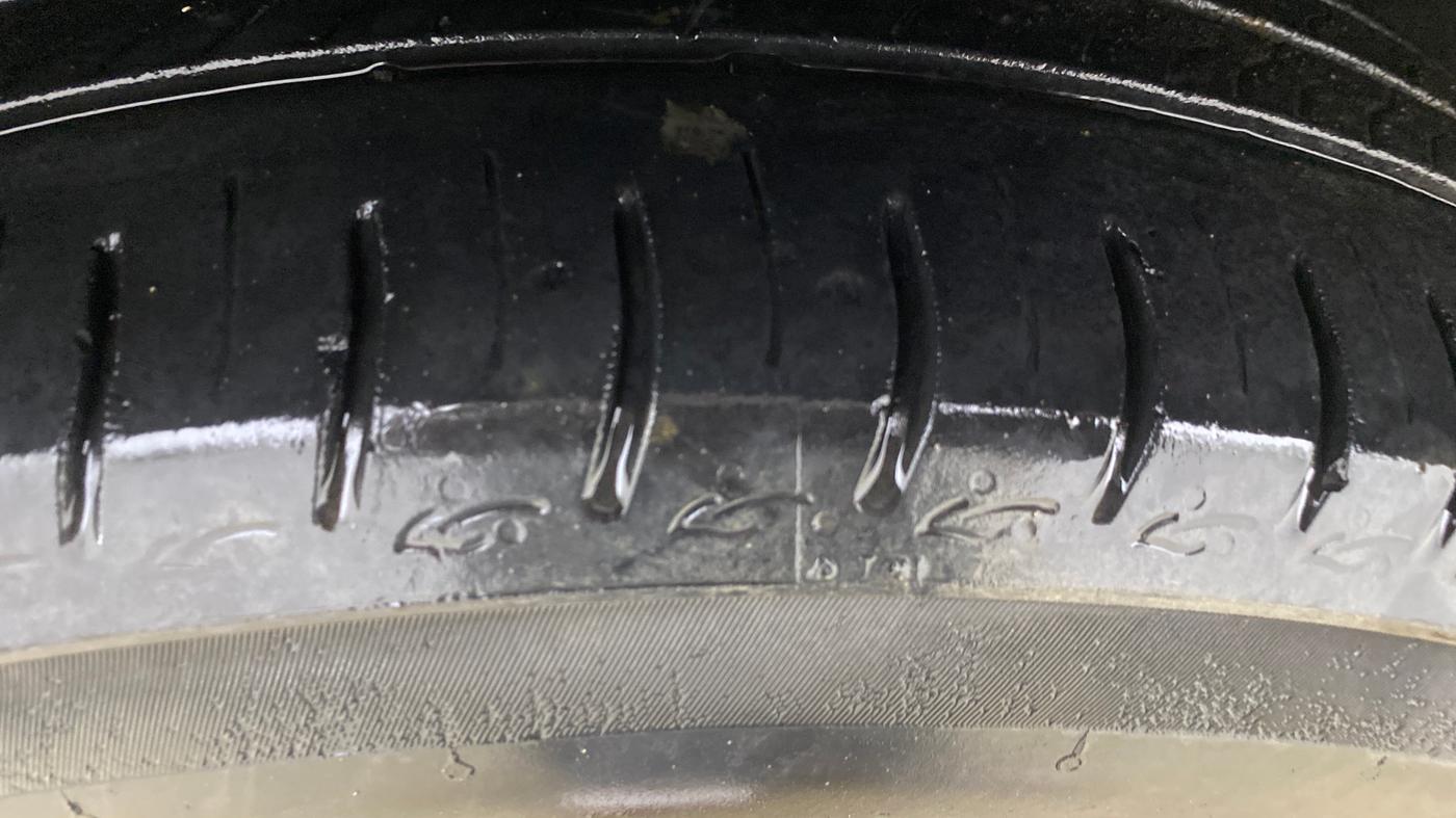 2024 Tata ALTROZ XZ CNG, CNG, Manual, 54,270 km, Left Front Tyre Tread