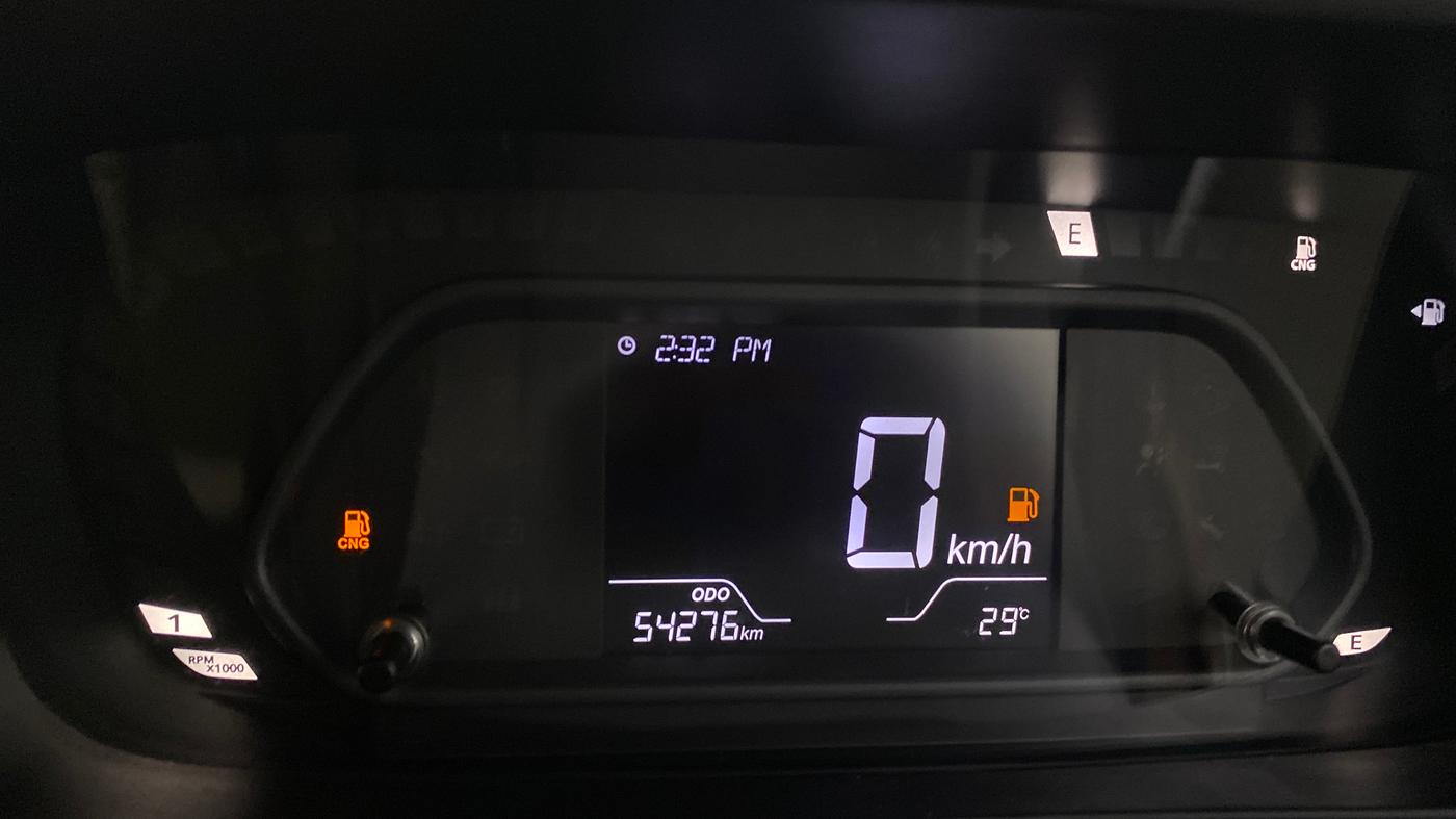 2024 Tata ALTROZ XZ CNG, CNG, Manual, 54,270 km, Odometer Image